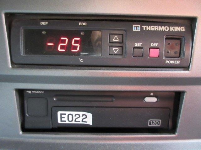 中古トラック 日野冷凍バン #19