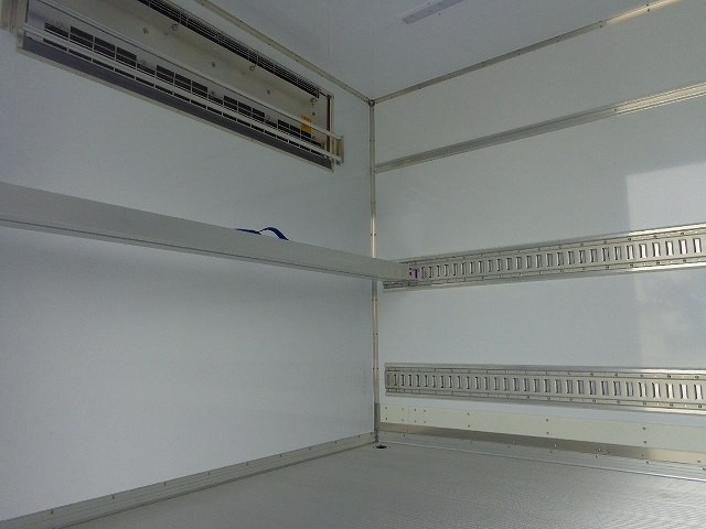 中古トラック 日野冷凍バン ＃24