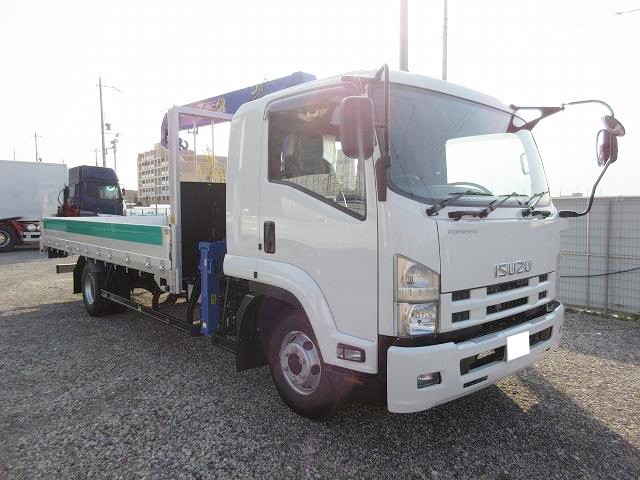 中古トラック いすゞ平ボディクレーン付 ＃2
