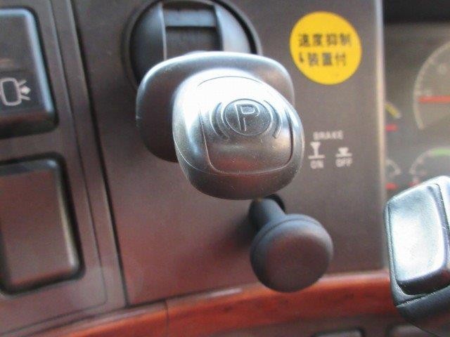 中古トラック ボルボトラクタヘッド ＃21