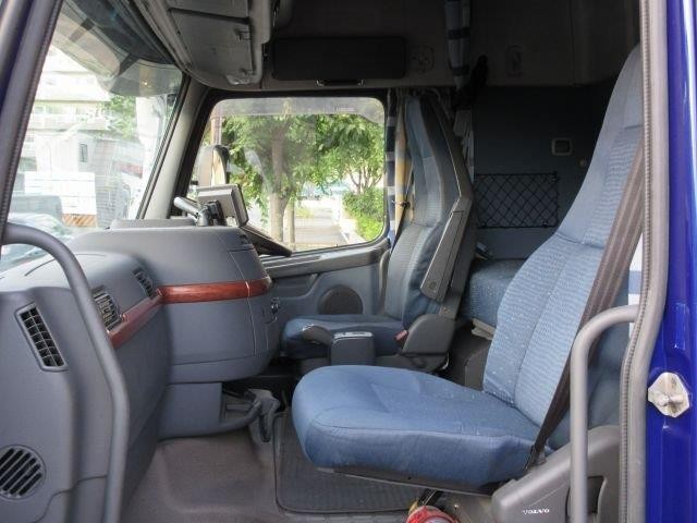 中古トラック ボルボトラクタヘッド ＃24