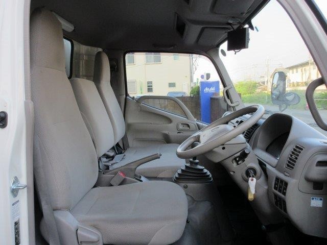 中古トラック 日野冷凍冷蔵車 ＃15