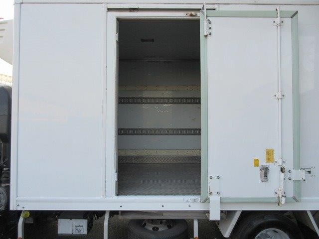 中古トラック 日野冷凍冷蔵車 ＃8