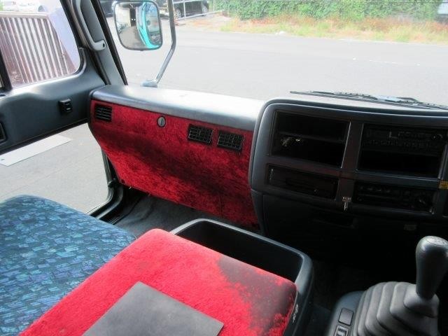 中古トラック UDトラックス平ボディ ＃13