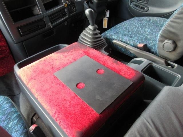 中古トラック UDトラックス平ボディ ＃17