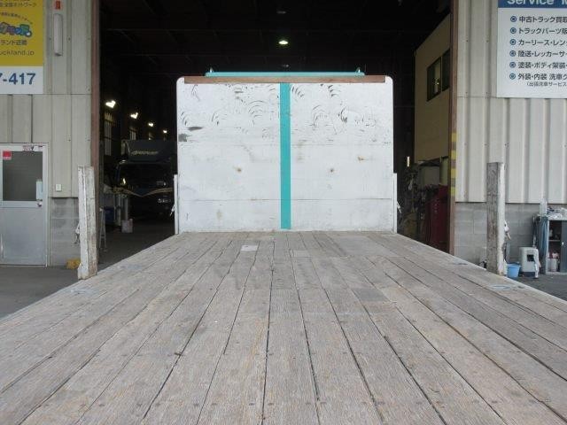 中古トラック UDトラックス平ボディ ＃7