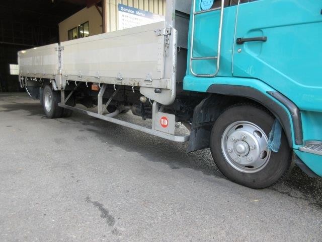 中古トラック UDトラックス平ボディ ＃8