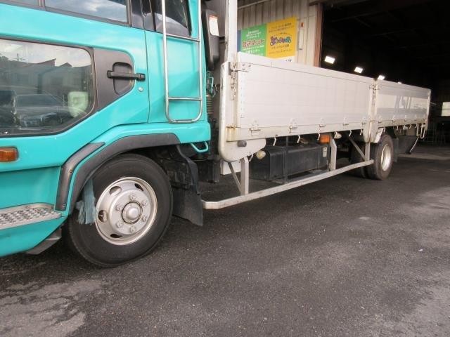 中古トラック UDトラックス平ボディ ＃9