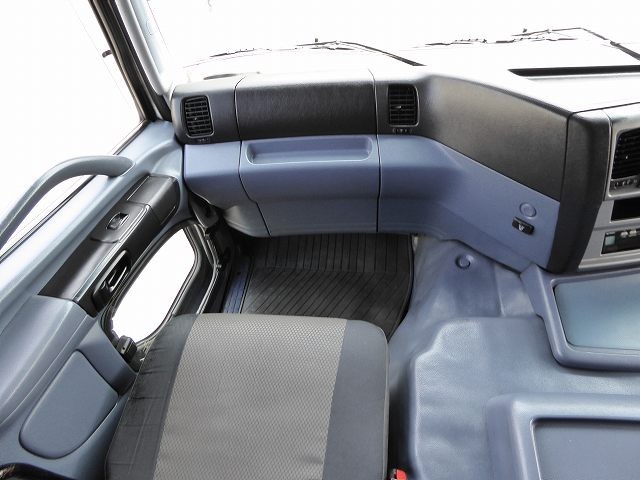 中古トラック 日野キャブオーバ #17