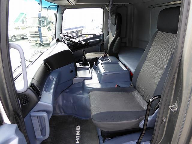 中古トラック 日野キャブオーバ #24