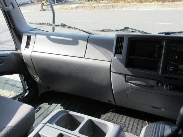 中古トラック いすゞ冷凍冷蔵車 #13