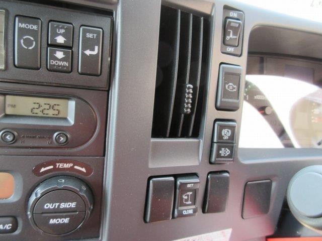 中古トラック いすゞ冷凍冷蔵車 #23