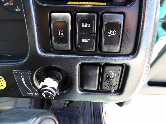 中古トラック UDトラックスクレーン付 #18