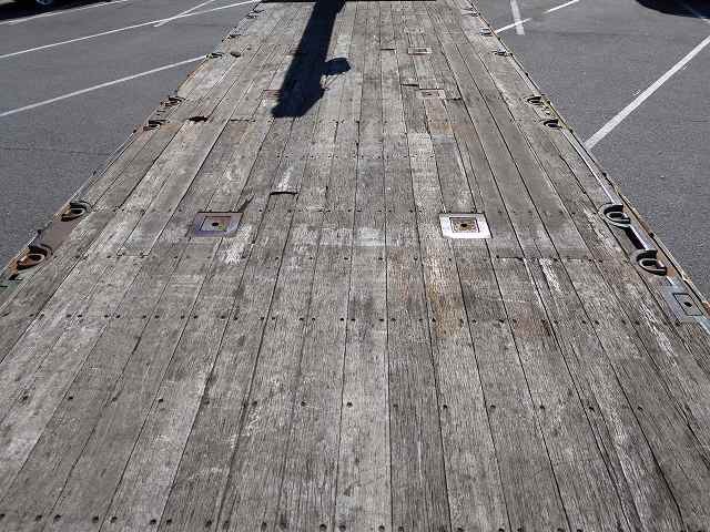 中古トラック UDトラックスクレーン付 ＃24