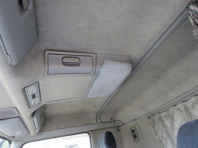 中古トラック 三菱ふそう冷蔵冷凍車 #24