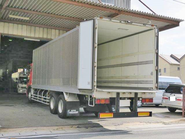 中古トラック 三菱ふそう冷蔵冷凍車 ＃6