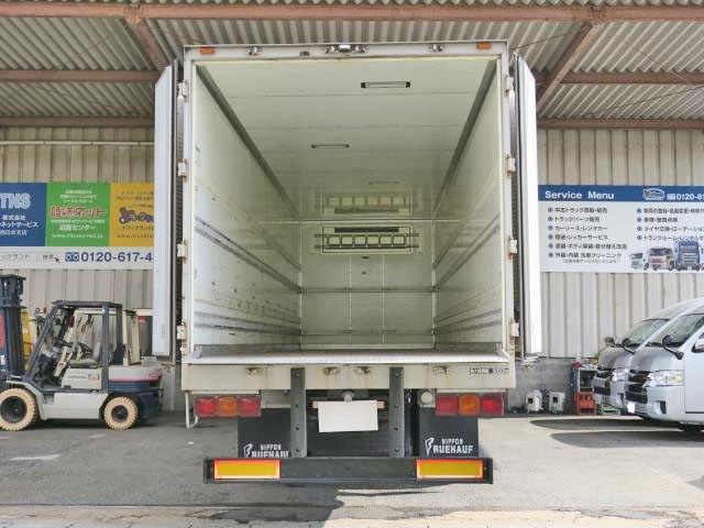 中古トラック 三菱ふそう冷蔵冷凍車 ＃7