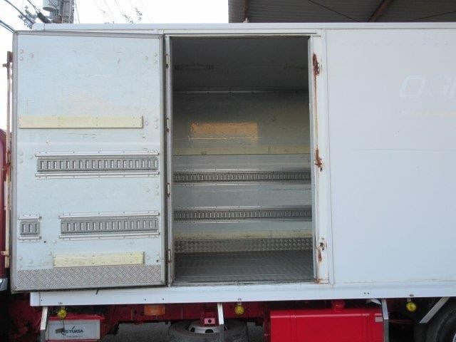 中古トラック 日野冷蔵冷凍車 ＃8