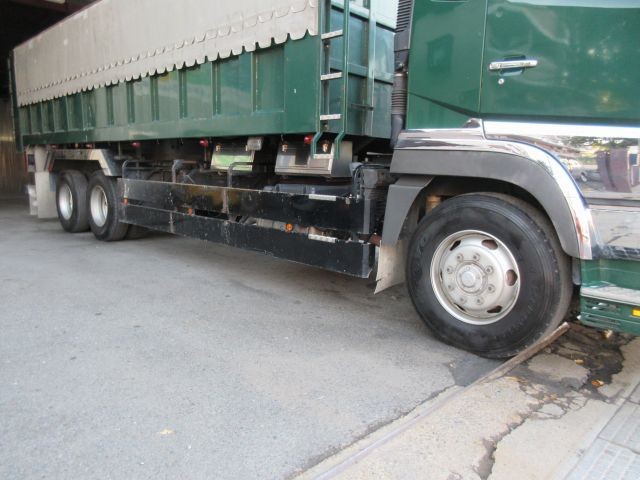 中古トラック 三菱ふそう深ダンプ ＃10