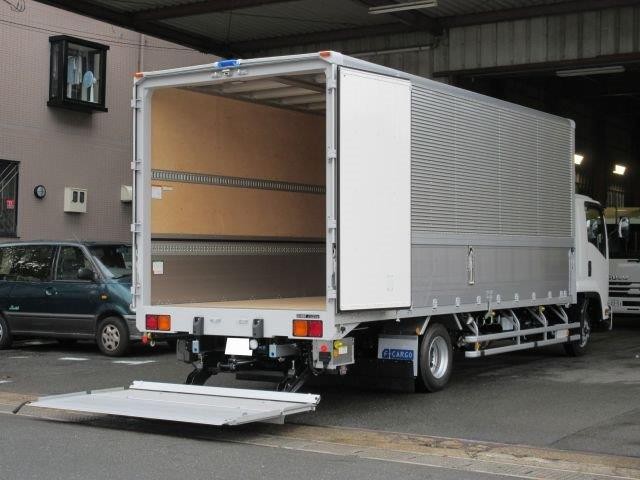 中古トラック いすゞアルミウィング #9