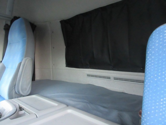 中古トラック UDトラックスアルミウィング #22