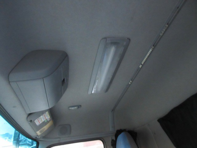 中古トラック UDトラックスアルミウィング #23