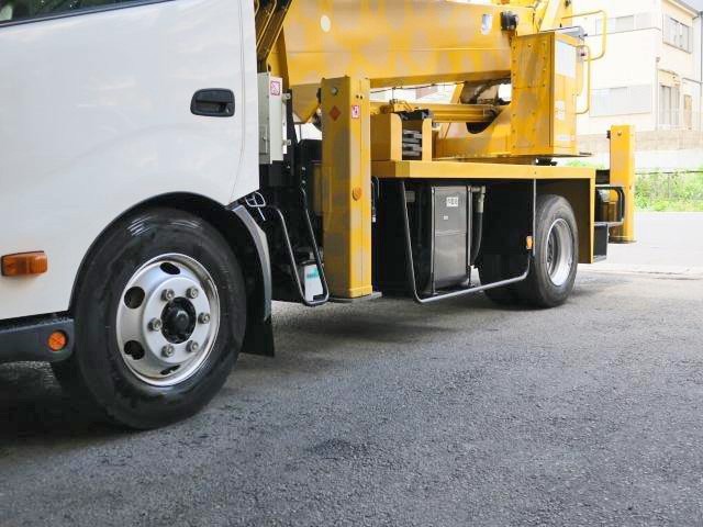 中古トラック 日野高所作業車 #9