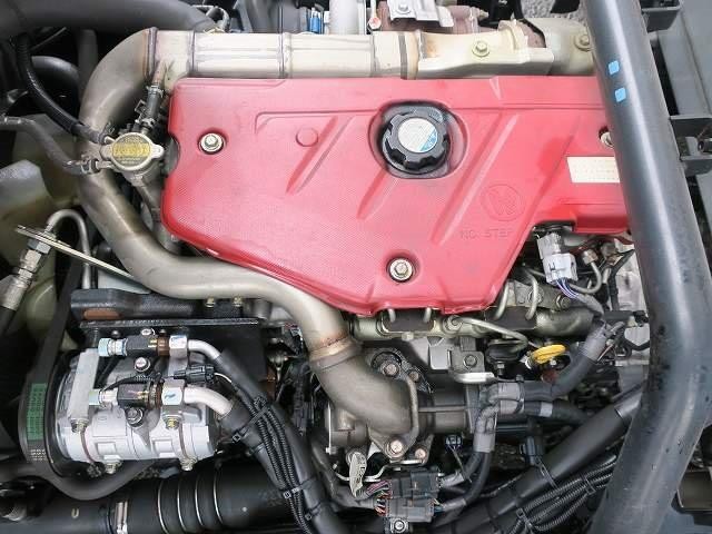 日野デュトロ 3t冷凍バン 格納PG