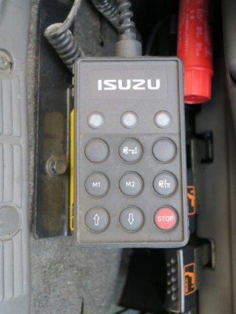 中古トラック いすゞ冷凍ウィング #24