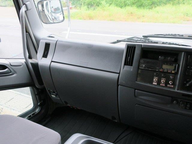 中古トラック いすゞ冷凍バン #15