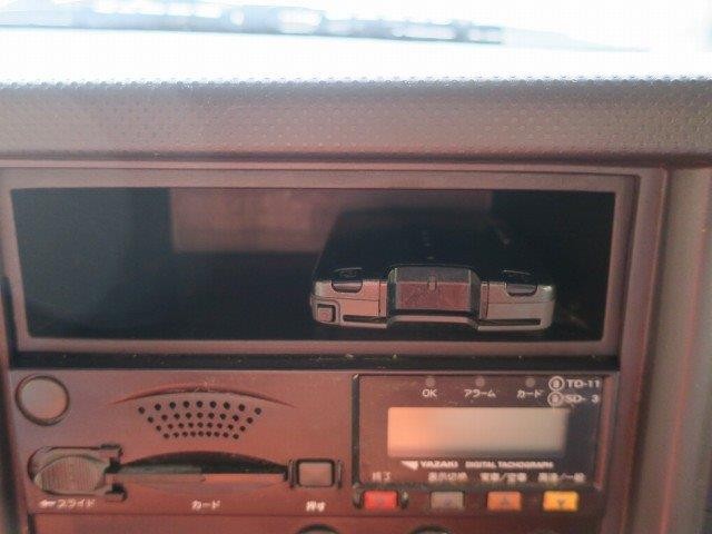 中古トラック いすゞ冷凍バン #23