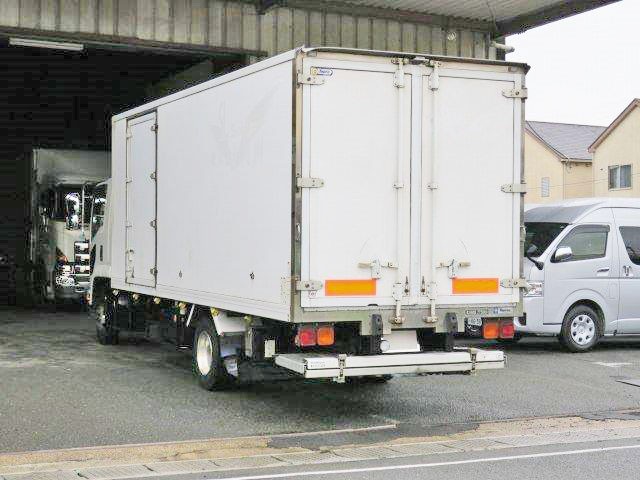 中古トラック いすゞ冷凍バン #4