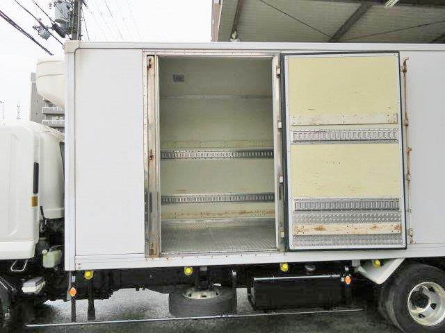 中古トラック いすゞ冷凍バン #10