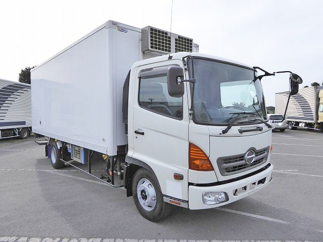 中古トラック 日野冷凍バン #2
