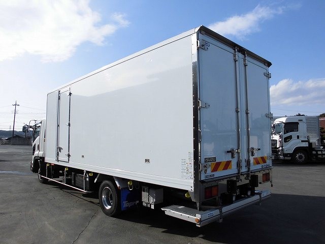 中古トラック いすゞ冷凍バン #4