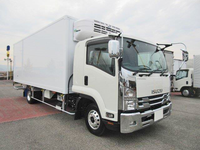 中古トラック いすゞ冷凍バン #2