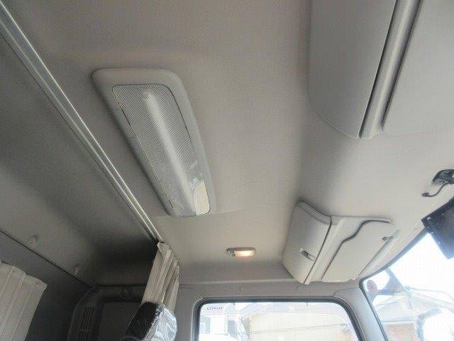 中古トラック 日野冷凍バン #22