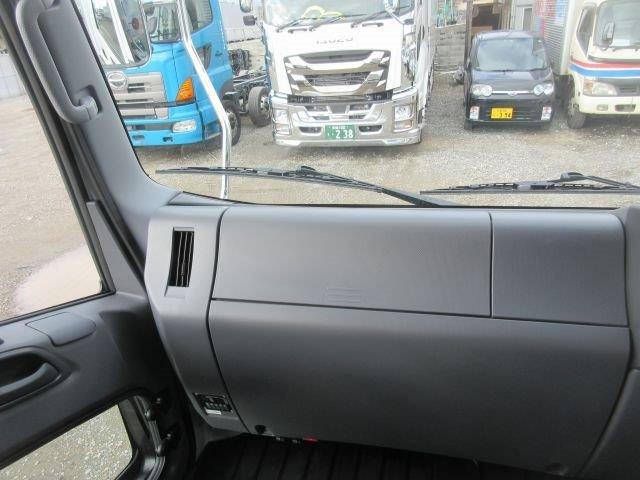 中古トラック いすゞ冷凍バン #14