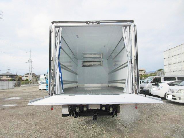中古トラック いすゞ冷凍バン #6