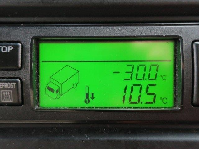 中古トラック 三菱ふそう冷蔵冷凍車 #22