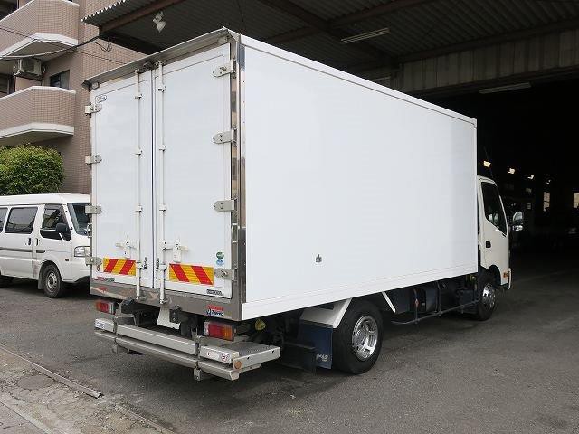 日野デュトロ 3t冷凍バン