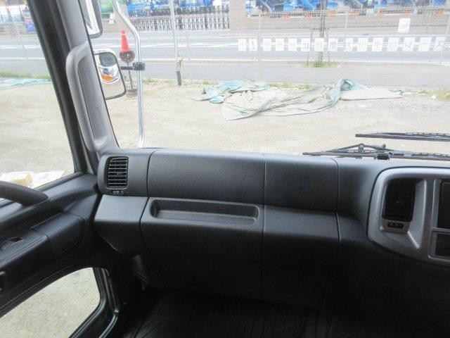 中古トラック 日野冷凍バン #17