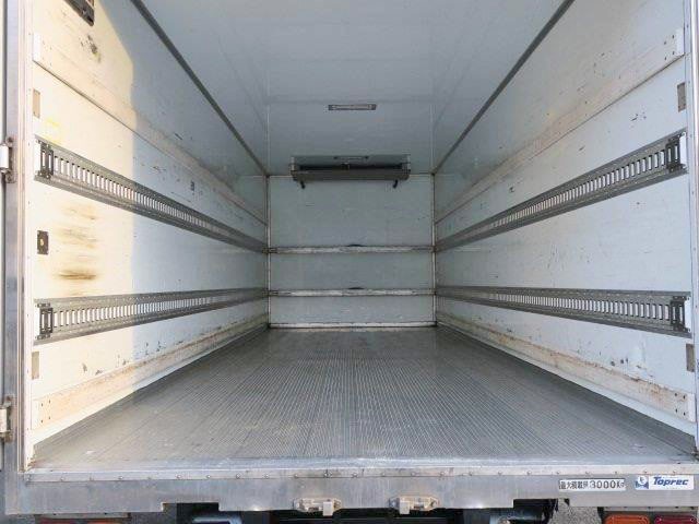 中古トラック いすゞ冷凍バン #9