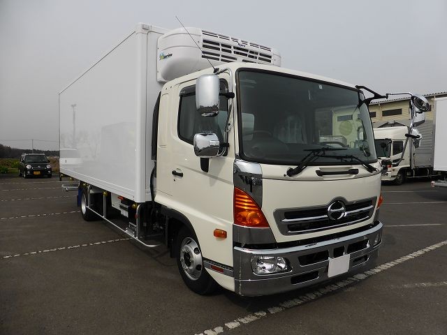 中古トラック 日野冷蔵冷凍車 #2