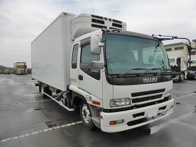 中古トラック いすゞ冷凍バン #2