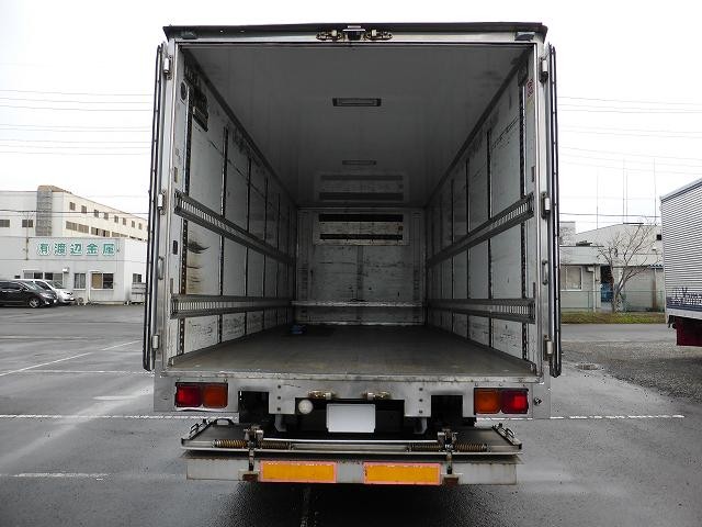 中古トラック いすゞ冷凍バン ＃6
