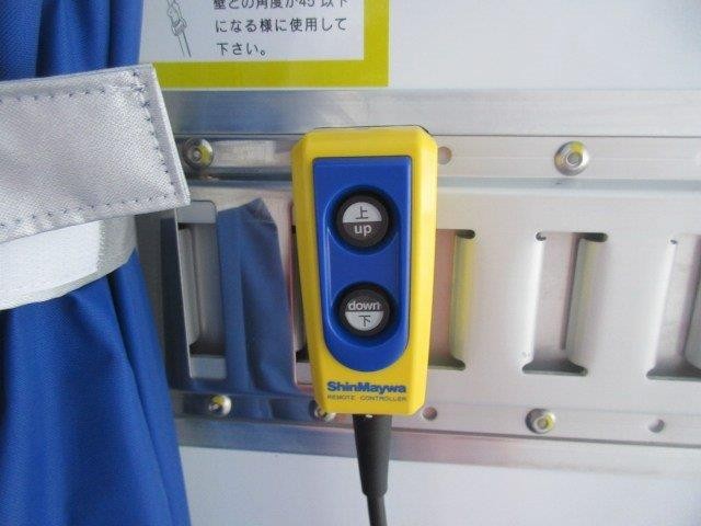 中古トラック いすゞ冷凍バン #22