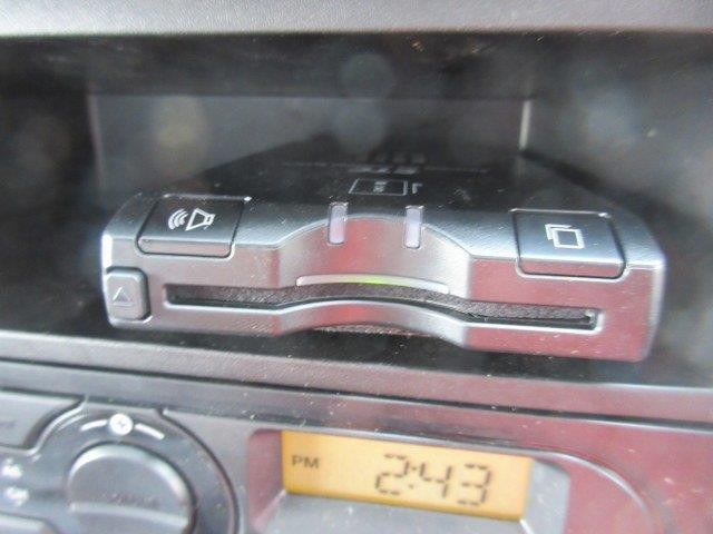 中古トラック いすゞ冷凍バン #19