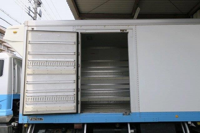 中古トラック 三菱ふそう冷凍バン ＃6