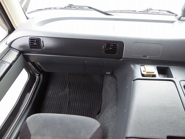 中古トラック 三菱ふそう冷凍バン ＃13